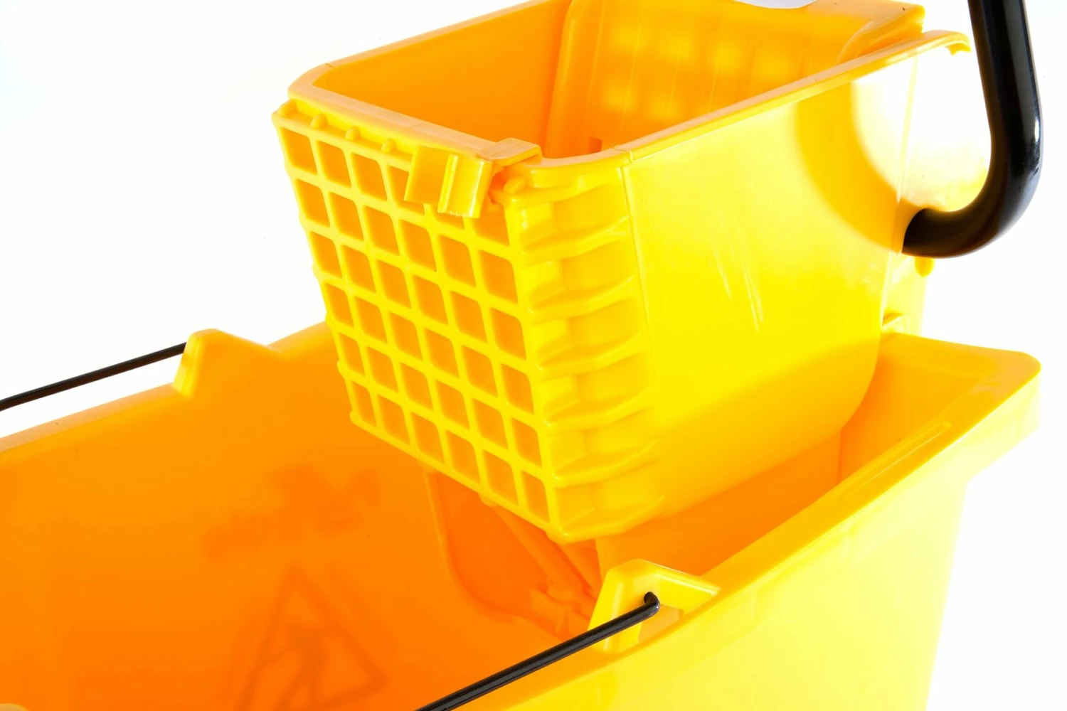 Globe Commercial Products Cleaning Tools Globe Commercial Sidepress Bucket & Wringer Combo | 35 Quart 4 Globe Commercial Products Cleaning Tools Globe Commercial Sidepress Bucket & Wringer Combo | 35 Quart