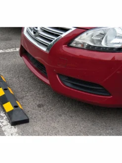 Zenith Safety Safety Supplies Rubber Hi-Vis Parking Curbs